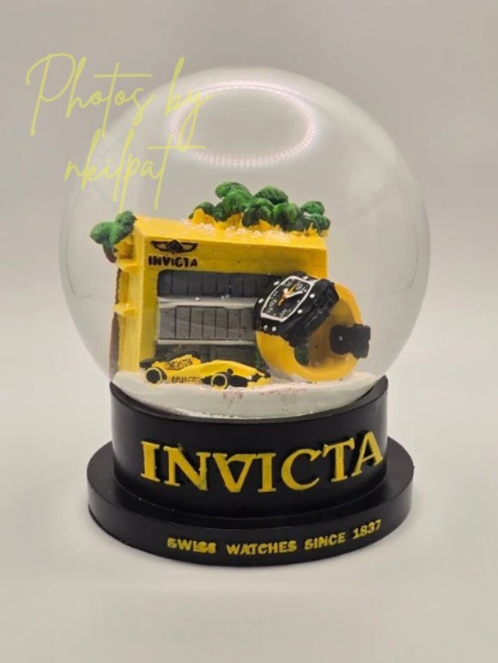 NEW!!! Invicta Collector's Edition Snow Globe Black Glass Model IG0376